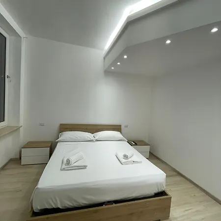 Apartment N.4 Milan